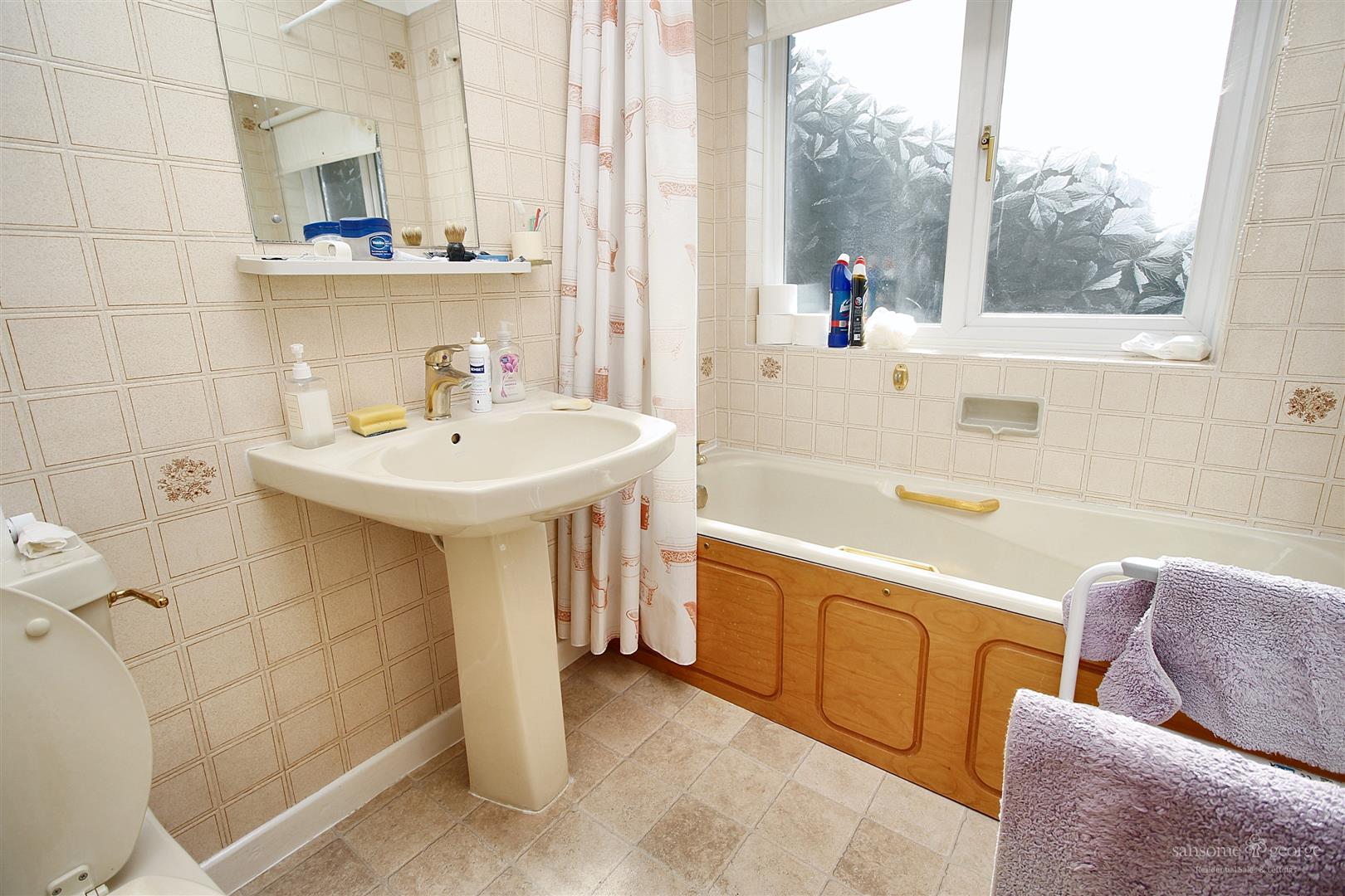 Fircroft Close, Tilehurst, Reading